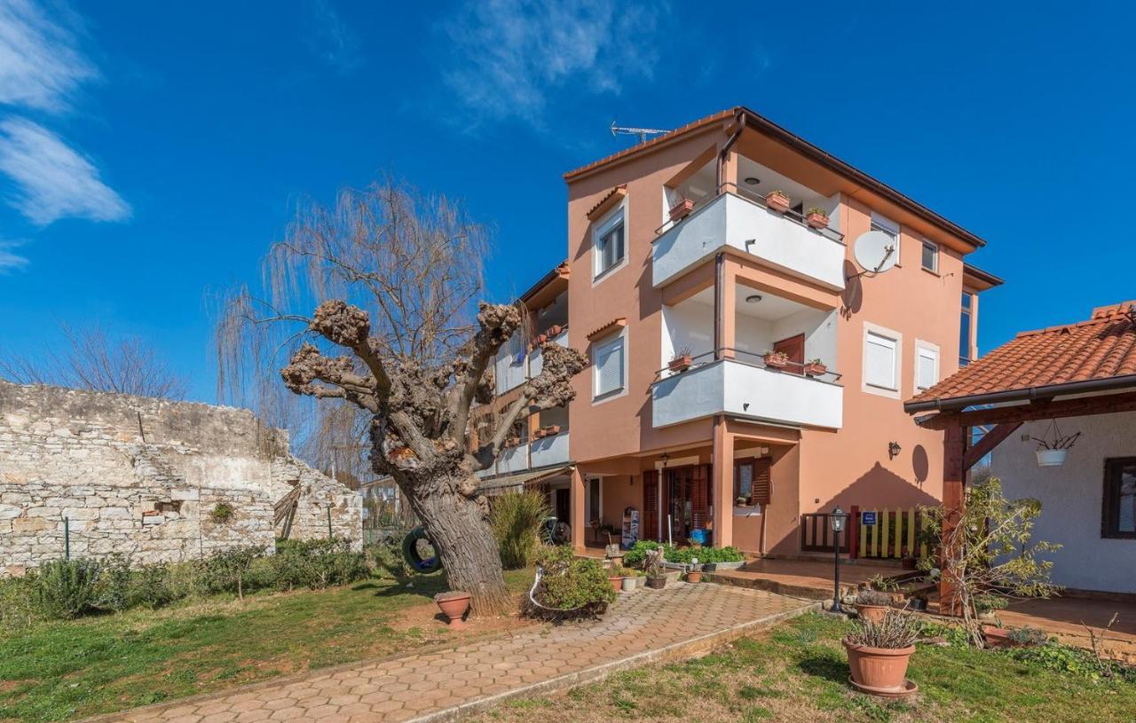 Apartments Ulika Цервар-Порат Экстерьер фото